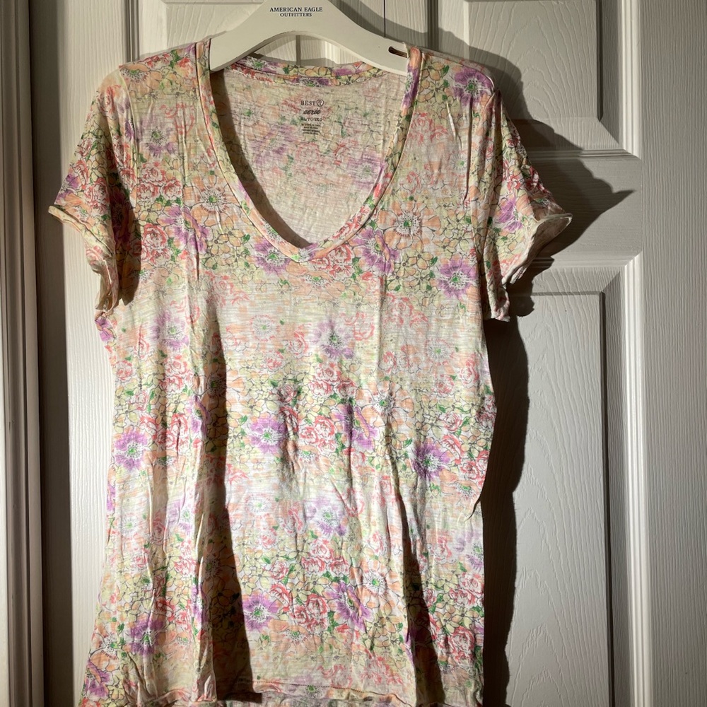 Aerie 3 t-shirt bundle - Picture 5 of 10